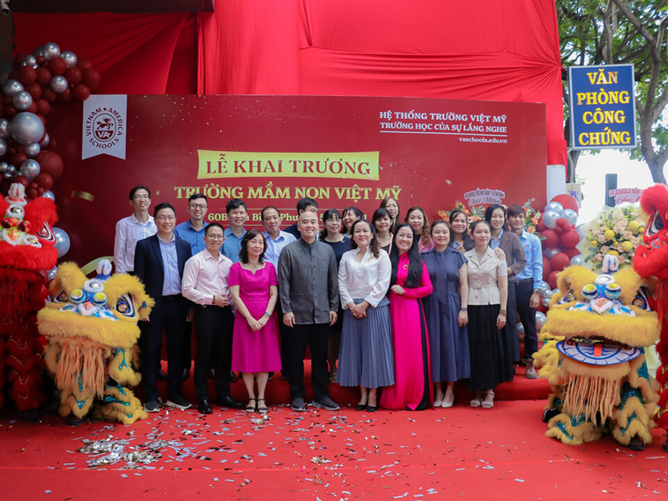 Nhìn lại khoảnh khắc đáng nhớ trong lễ khai trương trường mầm non Việt Mỹ cơ sở Hòa Bình